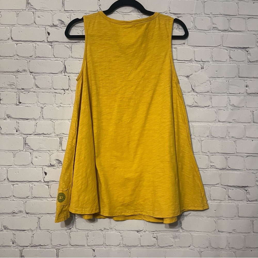 Double D Ranch Way Out West Top V-Neck Yellow Cactus Design Western Medium - Picture 6 of 9
